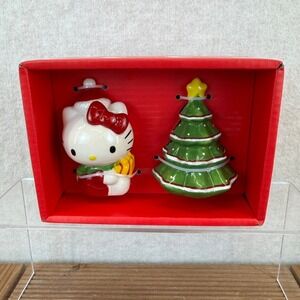 Hello Kitty Salt and Pepper Shaker Set Christmas Tree Hand Painted Ceramic